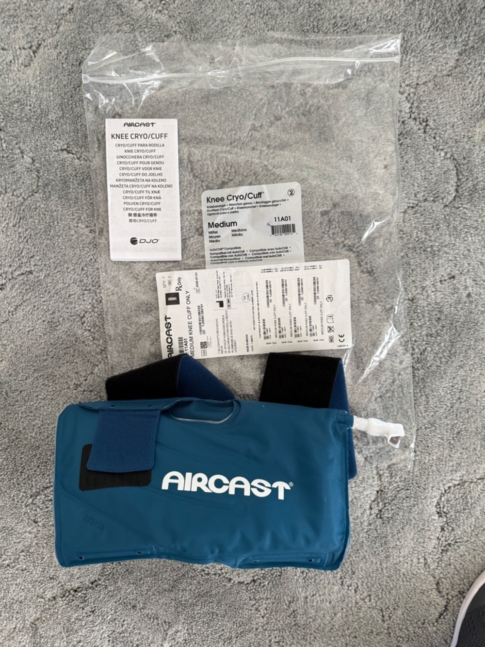 Knee Cryo/Cuff Cold Therapy Wrap - Medium